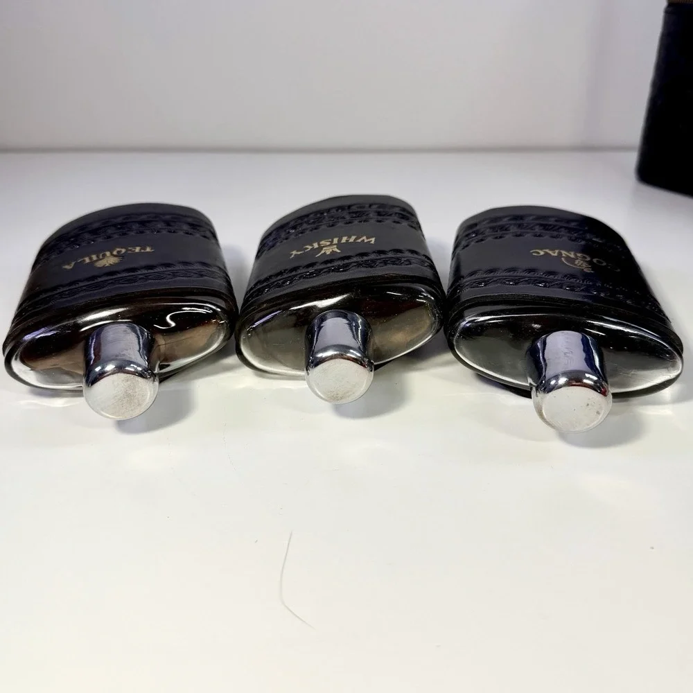 Vintage Leather Travel Bar Case Flask Set 3 Glass Bottles 2 Cups Cocktail Kit